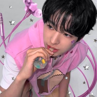 IZT4RW0N's profile picture. 愛してるよ、ユウシ                          #seventeen #nctwish  ꒰ঌ☆໒꒱