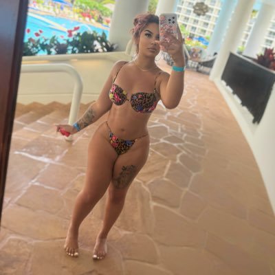 ~20 yrs old❤️Subscribe to see more fire content😏🤗