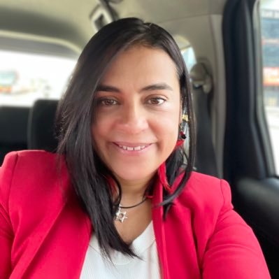 Abogada - Esp. Derecho Administrativo, agradecida y feliz…👩🏻🎓. Formulación y evaluación de Proyectos EAN Cooperación Internacional. Aquí y ahora 🌍🎻🎸🐻