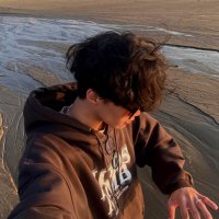 陳奕豪 (@jimmy901231) 's Twitter Profile