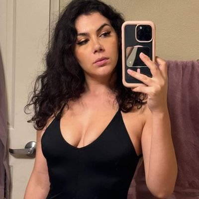 mia_abigai4516's profile picture. 