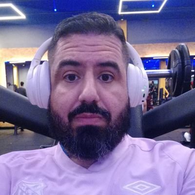 Trocadilhos infames, Santos F.C e filmes que ninguém assiste e muito menos gosta.