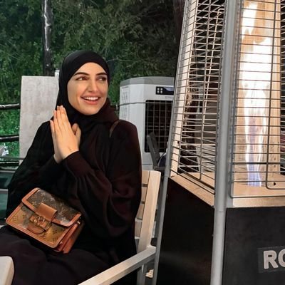 MUSLIMAH🧕 | ALLAHU AKBAR🕋| MARRIED❤
ALHAMDULILLAH FOR EVERYTHING|
ENTREPRENEUR📈📊