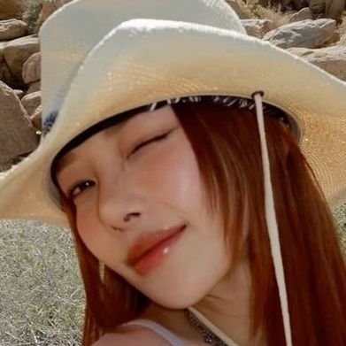 Biology 📚
Hidden Kard 🃏
As long as I'm with you I've got a smile on my face @_Hayori 🤍