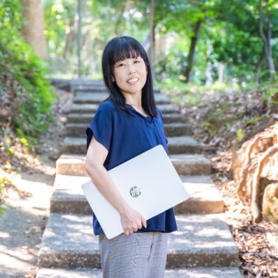 一般社団法人セールスデザイナー認定協会のプラチナランク(最上位)取得/制作実績(LP・バナー等)100件以上/迅速・丁寧・柔軟がモットー/無形商材LP・EC商品画像・広告CR等対応します/紙のもの→売上貢献実績あり(昨対比300%・赤字から黒字転換)/バナー・FV1案→最短翌日/LPデザイン~コーディング→最短2週間