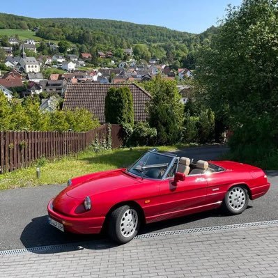 Vpx2025's profile picture. Political Insight & Business Professional