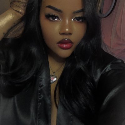 : ̗̀➛ simming for 12 years ! | 26 | wcif friendly ∘°∘♡∘°∘ | personal acc: @timiaisfine ✩ | harper legacy • gen 1 | 🔞