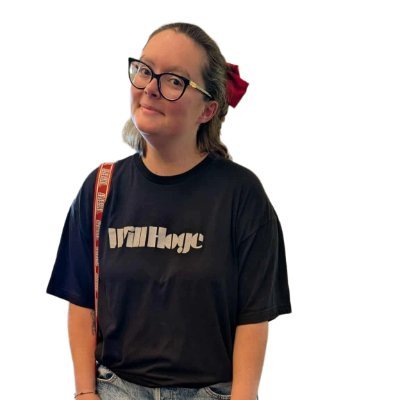 29. UA'16 #RollTide🐘 MSSTATE'20 #HailState🐶
Music Photog, Librarian, Journalist, Adjunct
📸👕 for @CBDBtweets (RIP)
@hansonmusic & @pearljam🎧
@vans👟