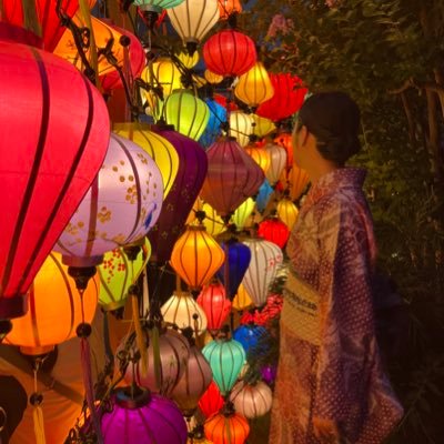 10yo_ko27's profile picture. 猫3匹🌈と生活中。2023年夏に着物デビューのアラフォー。ダイビング、観劇、ストリップ、ショーパブ、怪談、落語、博物館、美術館、食べ歩き行ったりしてます。着物友達が( ﾟдﾟ)ﾎｽｨ…リュネビル刺繍の習得にに夢中。フォロー、リムご自由にどぞ。