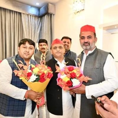 Former candidate Agouta-07 GandhiVadi Kissan
-- उन्हें यह ज़िद कि मुझे देख कर किसी को ना देख
मेरा यह शौक कि सभी को सलाम करता चलु