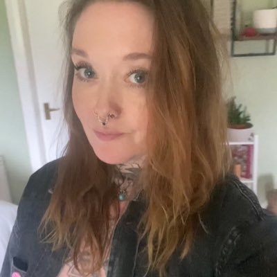 Barefoot Wanderer, Advocate: Human Rights & Dignity in Dying. Half spiritual goddess half clumsy human. 🏴