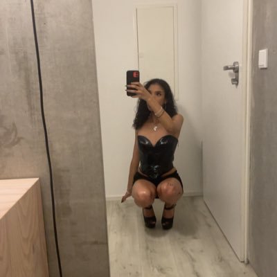 Findom Goddess 🌶️ Mean and arrogant ❤️🔥