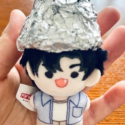 pochat03's profile picture. ずっと时光に気を狂わされてる。