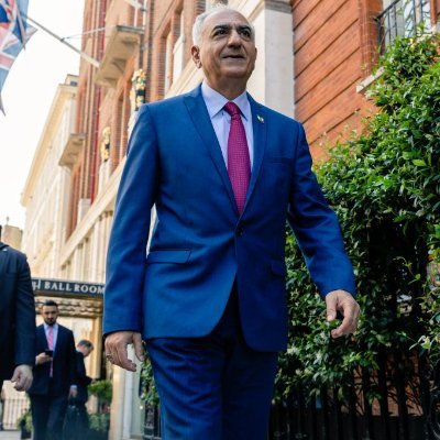 با افتخار سرباز شاه و میهن هستم
#KingRezaPahlavi
#جاویدشاه
#همکاری_ملی
اکانت اصلیم :
https://t.co/3Yg7Poq6ZU
