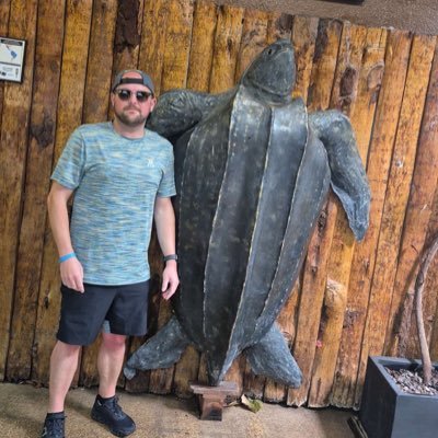 DeanSmith44's profile picture. Manager of @derbyhillfrm We’re local suppliers of Dairy Products and delivery of milk across the Fylde Coast 🐄 🐮 🥛