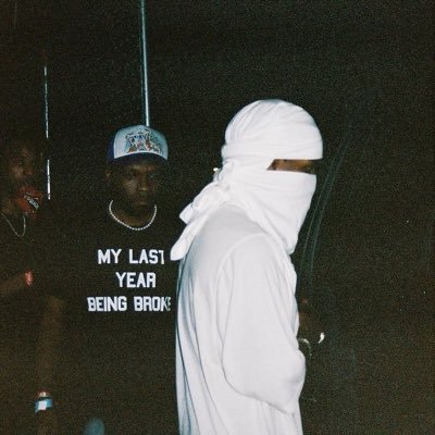 LareyBanx's profile picture. 