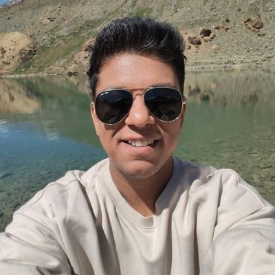 Sr. Entertainment Journalist @theCinemaholic | Bylines: @GameRant, @comingsoonnet, @IBTimes | @DorianAwards member, @ifscritics | Coldplay 1 x 🇦🇪 4x 🇮🇳