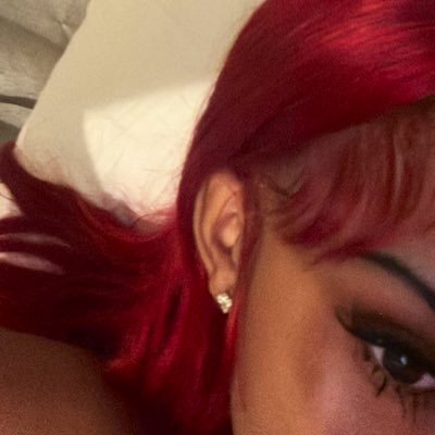 neglectiionn's profile picture. 21 • blk • les. mdni; 18+. || yes, I sell. || $10 dm fee