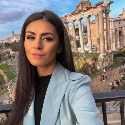 pineapplecreate's profile picture. From Kyrgyzstan, been in CA for 8 years, I love this country and I believe it has the ability to become better, stronger and more responsible