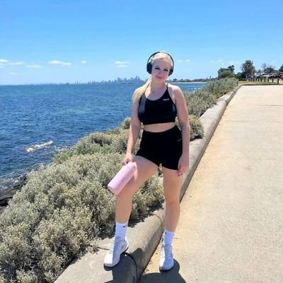 I'm single looking for friendship and serious relationship ❤️🥰❤️