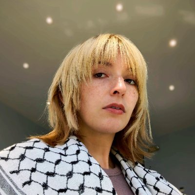29 they/them | ontologically silly | internationalist leftism & art 💕
from the river to the sea 🇵🇸