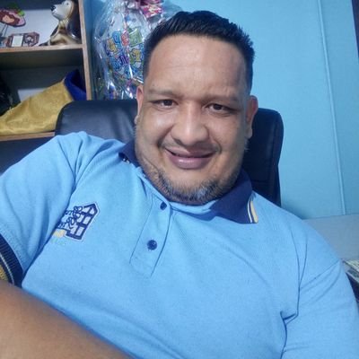 soy pasivo de Caracas pero todas la app. son iguales con foto no hace uno nada jajaja