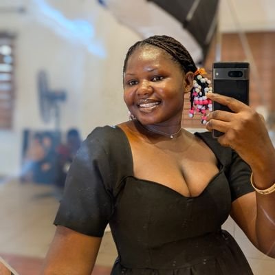 Akwa Ibom Female Photographer (Goodness Sampson) Profile