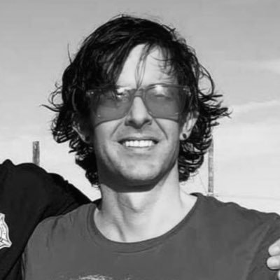 loafware's profile picture. 99% empty space