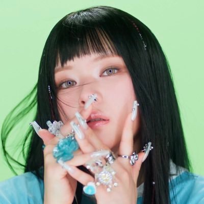 szalikeskpop's profile picture. she/they • 23 • lover of kpop, ariana grande, men i trust, etc • infj