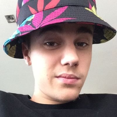 maryaraujoxx_'s profile picture. só repostando😼