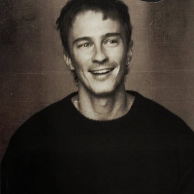 mood4luhv's profile picture. 