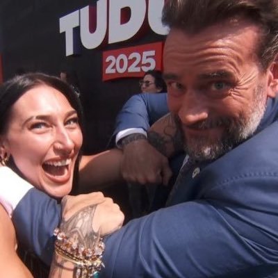 RheaH390815's profile picture. BC born & raised. 🇨🇦 Dog Mom 🐶 4 time half-marathon runner 🏃‍♀️Canucks fan 🏒 Seahawks & Chiefs fan 🏈 Rhea Ripley, CM Punk & WWE fan. 💪 R+D is my kingdom.