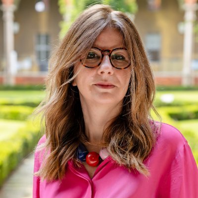 Assistant professor @Unicatt Research interests: economic sociology, digital innovation, SNA, FabLab. ➡️ https://t.co/dh9s7zCd8F
