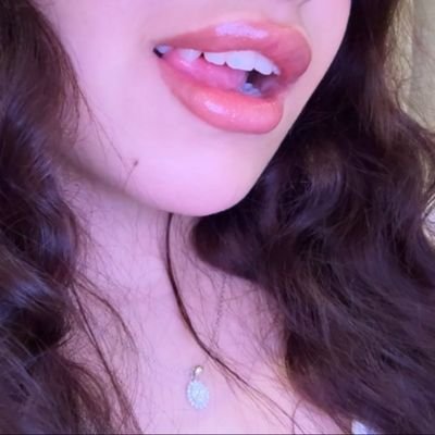 ارد على كلمة اشتراك DM فقط برايفت كام واقابل المشتركين فقط بشروطي♥️🌹