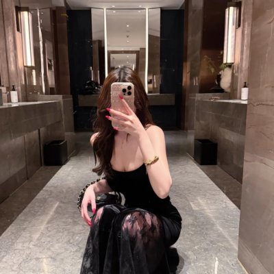 Blanca_195's profile picture. Just a girl with goals 🌸 Confidence, kindness, and a lot of caffeine