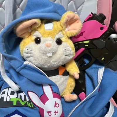 ugunaro's profile picture. 大学生、ぼっち、授業やめた😨、留年 fluent English 한국어 공부중