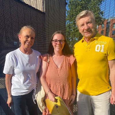 Kiwi__Renee's profile picture. 31, Nolan Sisters, Torvill and Dean and Michael Jackson enthusiast #lovatic