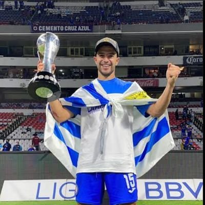Defensor y orgulloso aficionado del equipo que nació grande @CruzAzul | Seguidor de @Cristiano 🐐🇵🇹