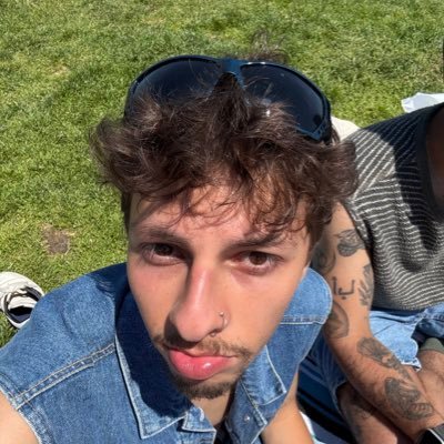 ucsb alum| sfsu grad! | power to the people ☭ | ♎︎ ♉︎ ♋︎ |