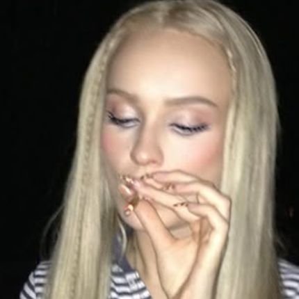 𝓗𝙖𝙨𝙩𝙚 𝙢𝙖𝙠𝙚𝙨 𝓦𝙖𝙨𝙩𝙚 𖹭 ࣪ ִֶָ currently partying with kim, charli and troye (mentally)