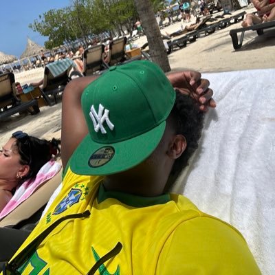 kissingareolas's profile picture. @rageeyyy archives