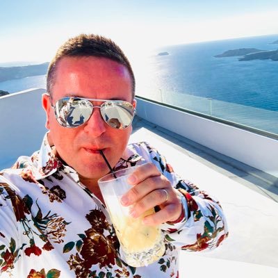 Proud CEO @RotherHosp | 🌈 | Passionate leader | 🇬🇧 Northerner 🧭 | Views my own 👍