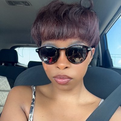 SimmyAutomatix's profile picture. Simmer. Mom. Wife. Artsy Fartsy. Spell Caster. 🏳️‍🌈