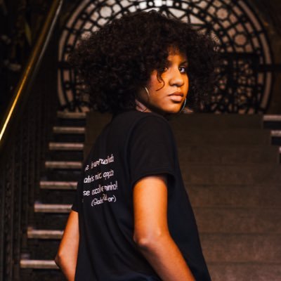 (Quase) jornalista, leitora, artista, escritora e carioca nas horas vagas ✨