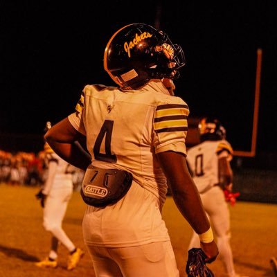 CarltonJas15275's profile picture. Jasiah Carlton |Athlete | Forest hills high school | c/o28| RB/LB| 5’8 205| 3.3 GPA| Bench 225| deadlift 415| squat 405|       #704-989-2965