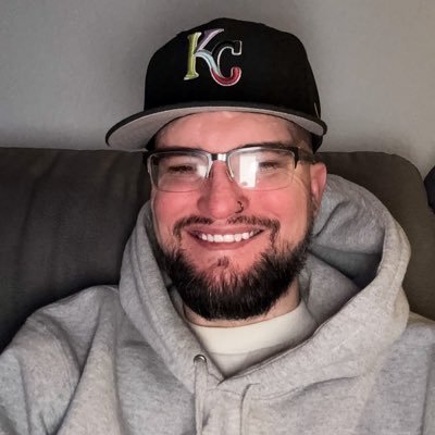 TTandE Prod.™• Manager👨🏻, Editor 🎞️✂️🎞️ & Graphic Artist 🎨 • DiabeT1c💉of 38 yrs • Family Man👨👩👦👦 • Broncos Fan🧡💙 • Sneakerhead👟•