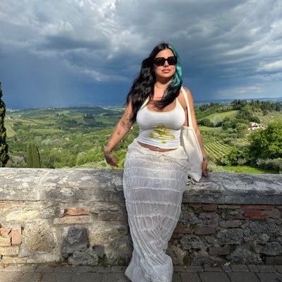 ✨alt dream girl with a hint of 70's✨ .. Cuenta alterna @jaziuu_of 💗