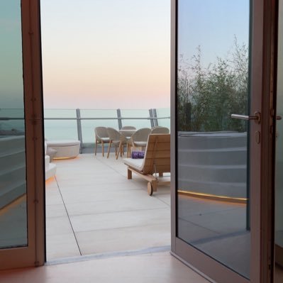 envisbl's profile picture. Real Estate