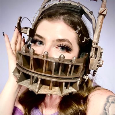 | She/Her | 💜 DBD Streamer | 🩸 Gorelesque performer | 🌿 Joel Miller apologist | 🔪 @FemmesoftheFog Member | 🖤 itsmyramains@gmail.com for business/bookings