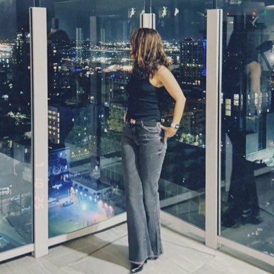 Theoriginalmaee's profile picture. Life is a joke!